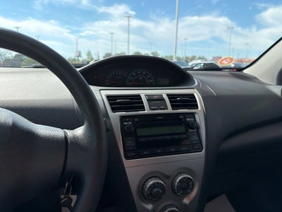 2009 Toyota Yaris Base
