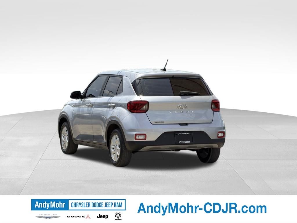 2023 Hyundai Venue SE