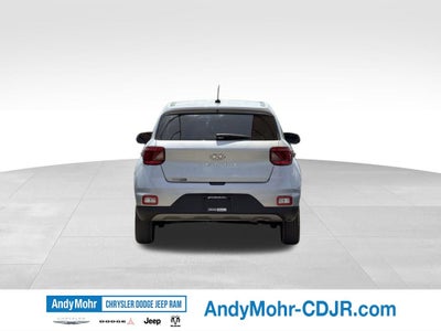 2023 Hyundai Venue SE