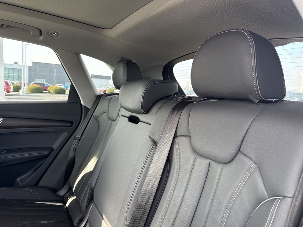 2024 Audi Q5 45 S line Premium quattro