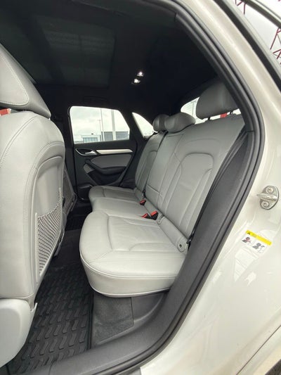 2016 Audi Q3 2.0T Prestige quattro